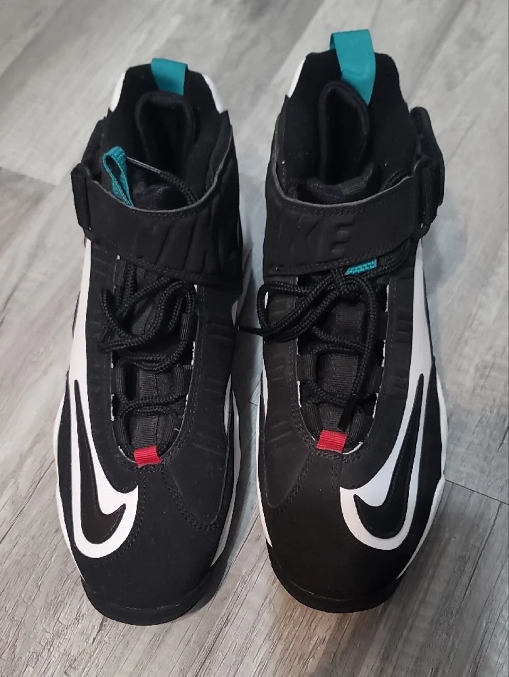 Nike High-Top Air Griffey Max 1 in Black White Teal Accents